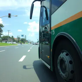 roda de ônibus se solta